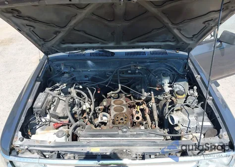 1991 Toyota Pickup 1/2 Ton Ex Lng Whlbse Dlx from USA, damaged, VIN JT4RN93P8M5030992